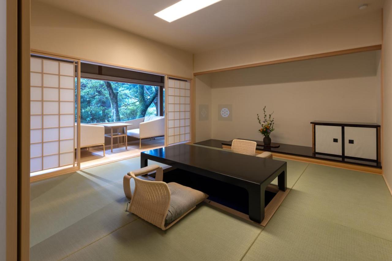 Hotel Tsukihitei à Nara Extérieur photo