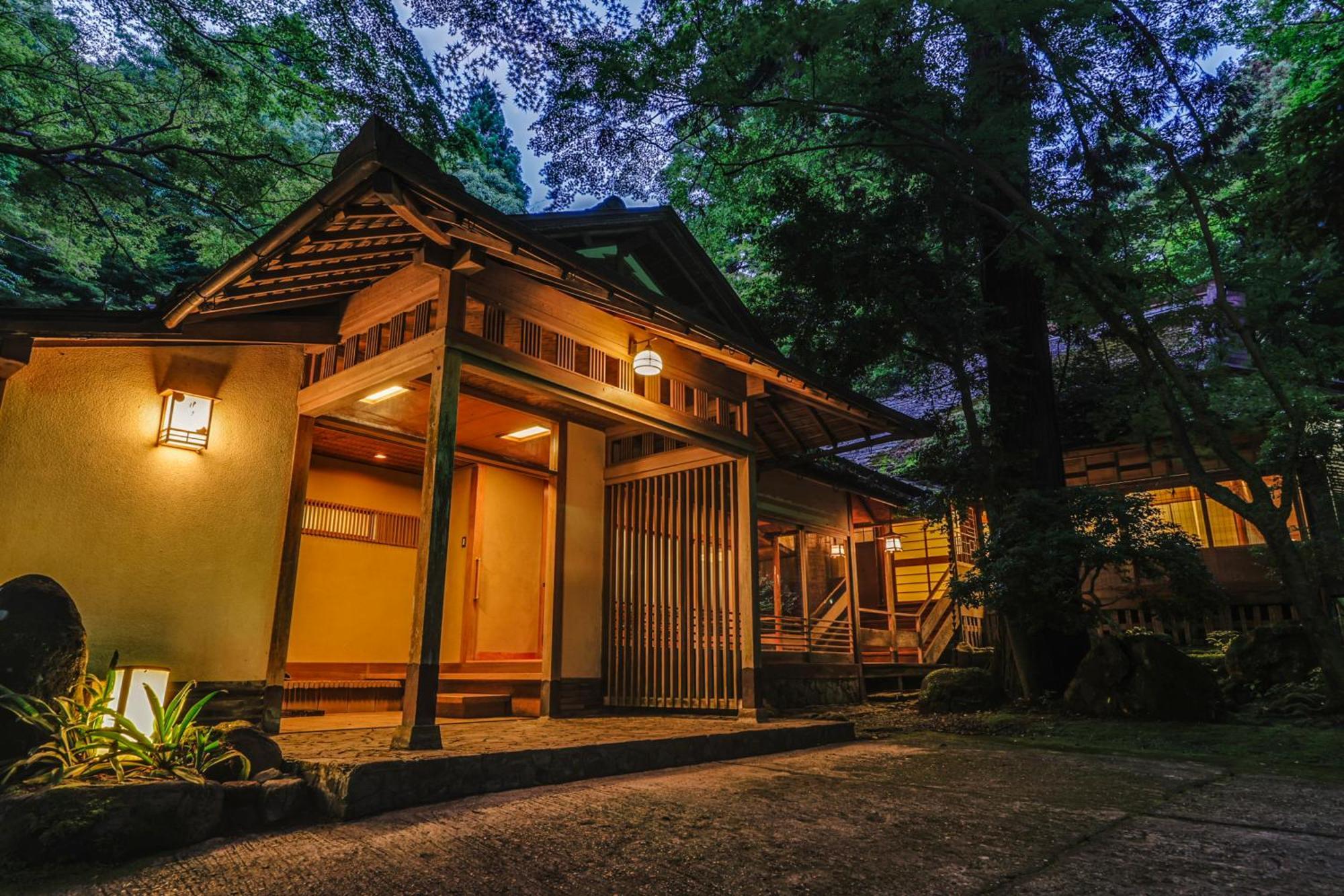 Hotel Tsukihitei à Nara Extérieur photo